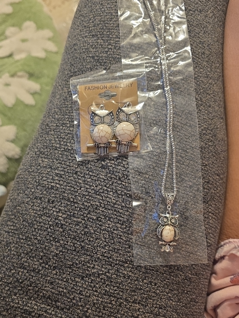 Owl Pendant Necklace and Earrings Set - Silver with Cream Stone